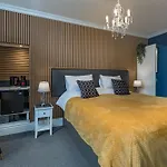 Glenholme 4*