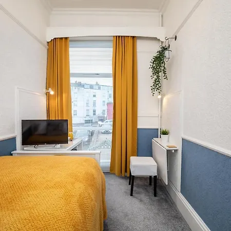 Glenholme Guest house *