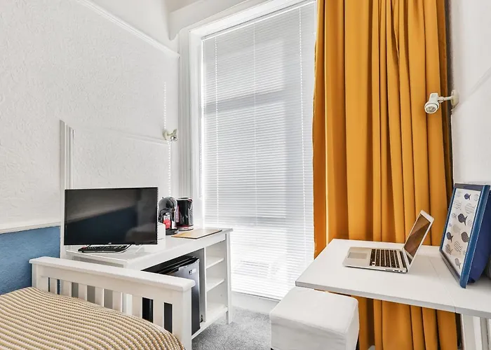 Glenholme Scarborough